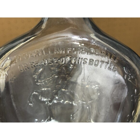 Vintage 1950s Embossed Glass Whiskey Bottle Knight on Horseback R-84 - Picture 4 of 4